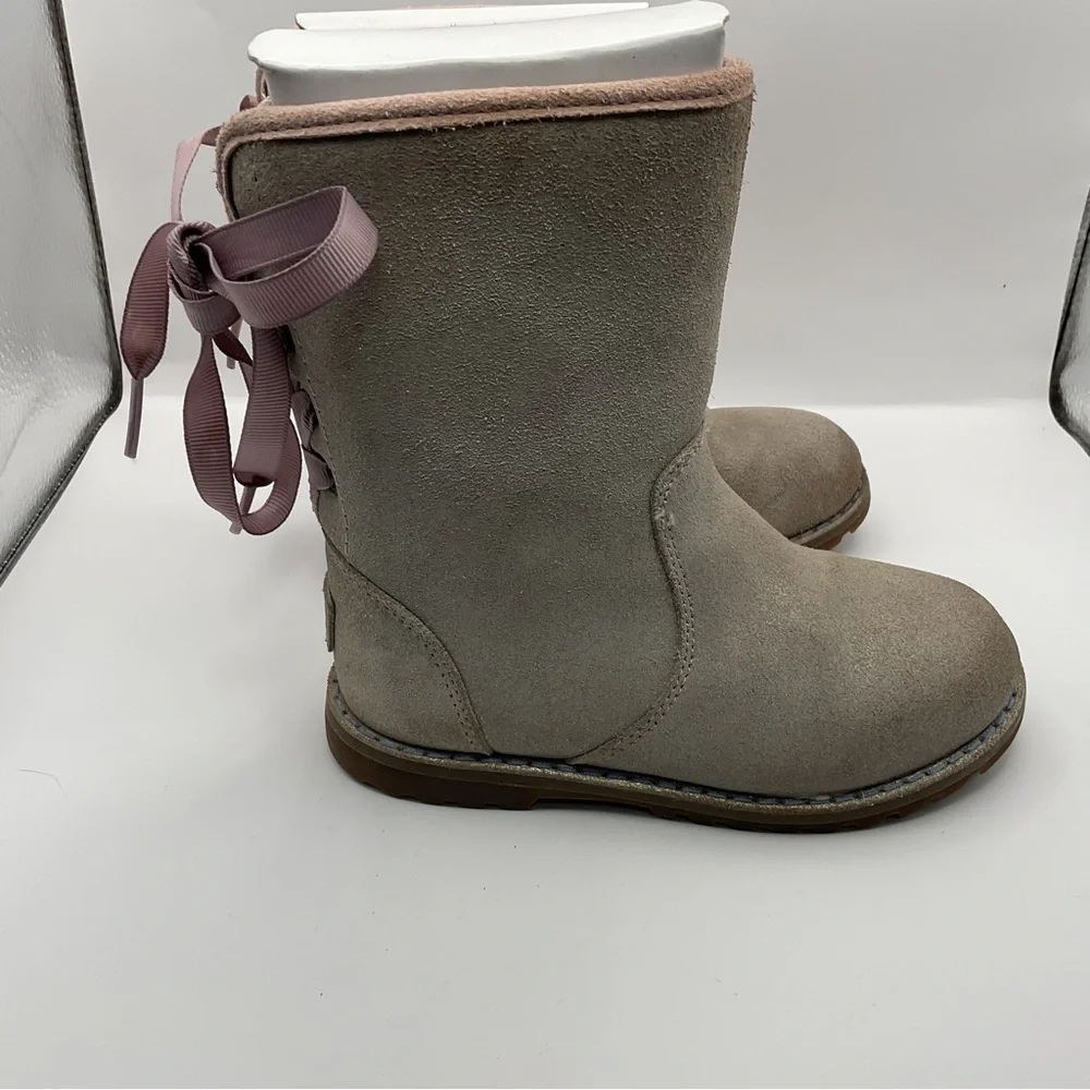 Ugg Sparkling Boots Size 9 - Picture 1 of 9